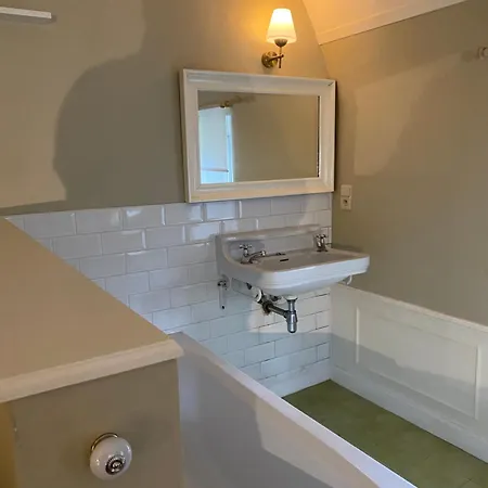 La Metairie Spa